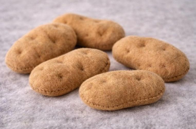 Felt Potato Play Food, Pretend Potatoes for Play Kitchen, Handmade Felt Food, Montessori Toy, Toddler Gift