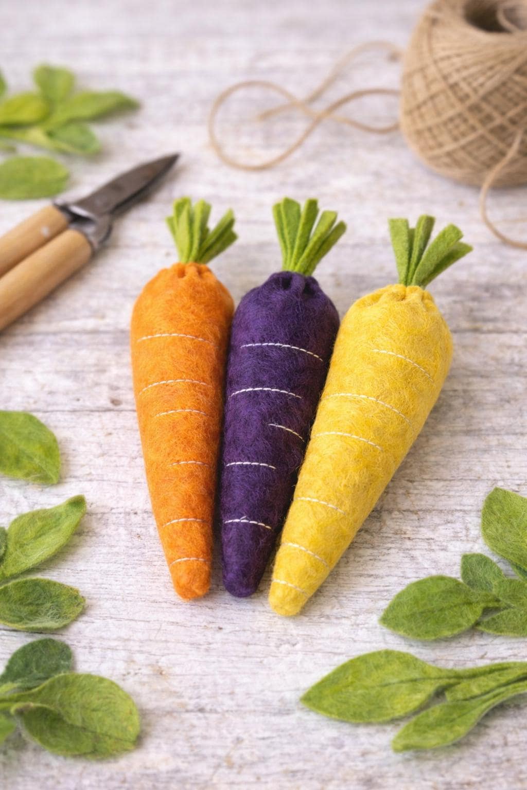 Felt Carrots Play Food, Handmade Felt Vegetables, Pretend Garden Food for Play Kitchen, Montessori Toy, Toddler Gift