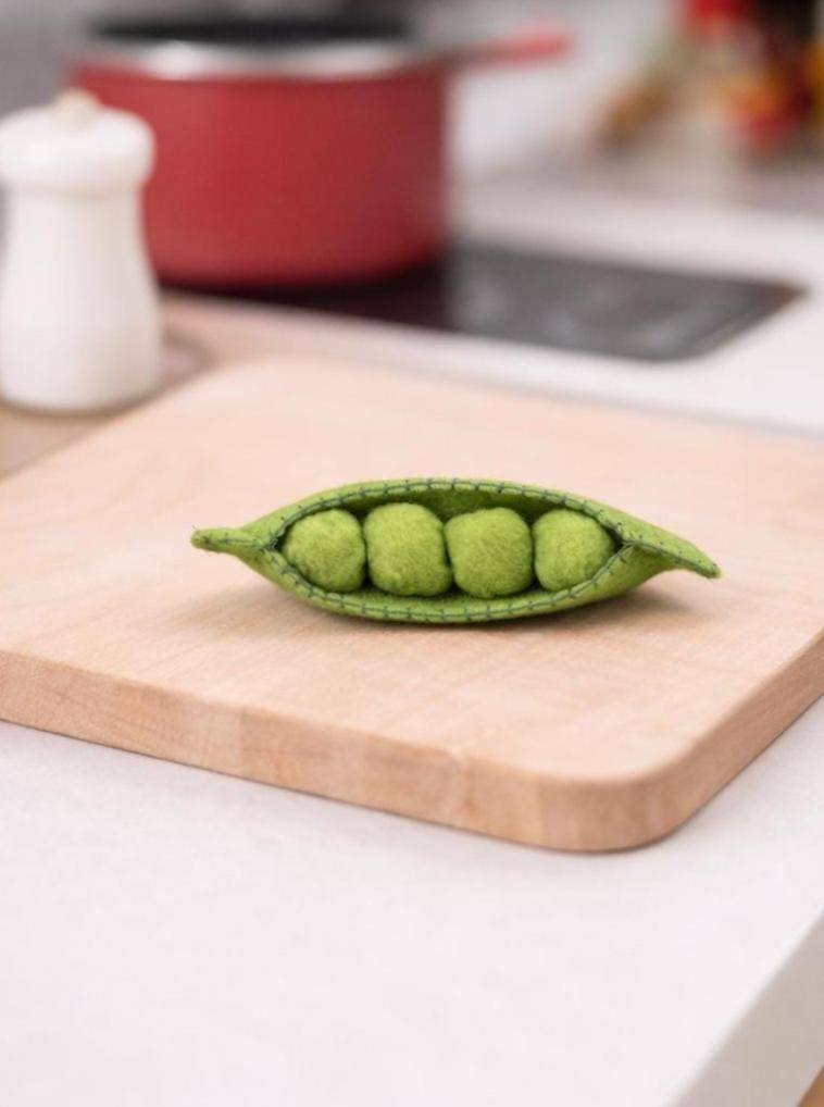 Felt Pea Pod, Handmade Pretend Play Food, Montessori Toy